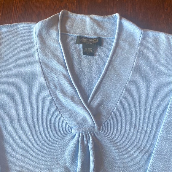 Eddie Bauer, plus size 2X, pale blue, v-neck sweater - Picture 4 of 6